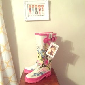 Victorian Trading Company May Day Wellies